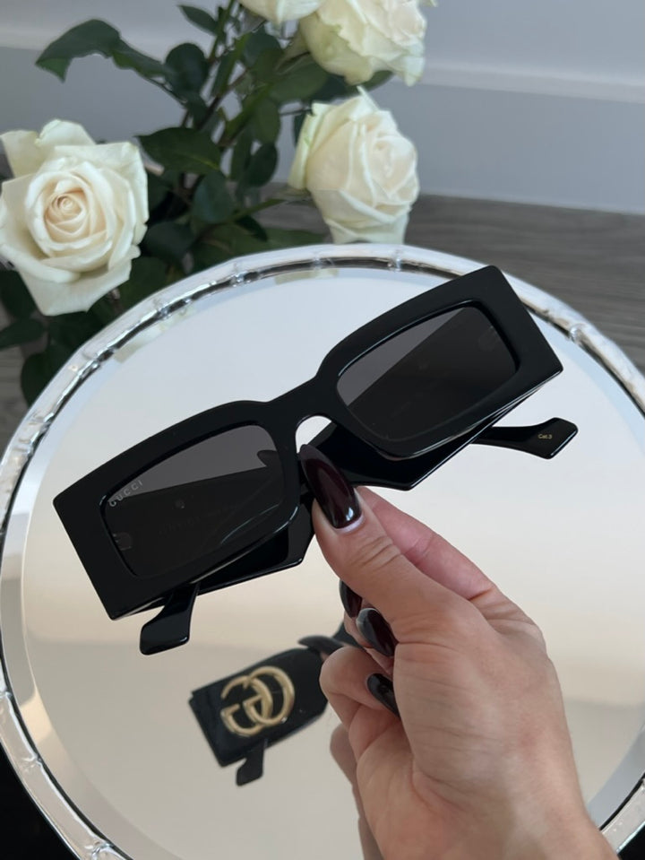 Gucci GG1425S Thick Rim Rectangle Sunglasses in Black