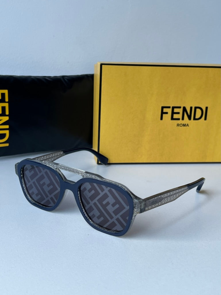 Fendi FE40076U Logo Mirror Aviator Sunglasses in Blue