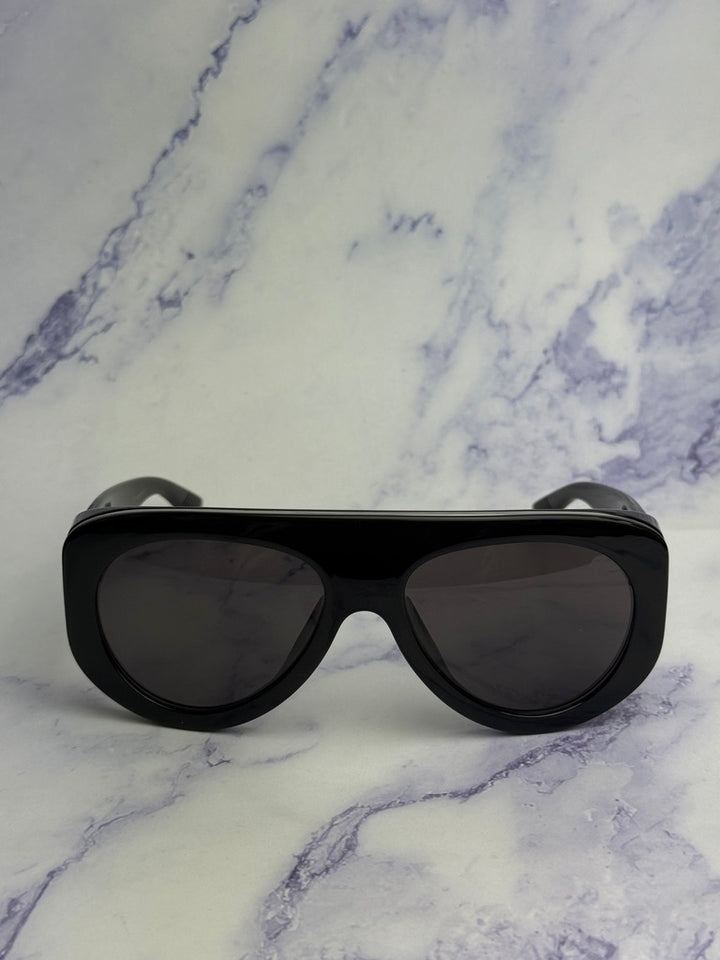 Bottega Veneta BV1362S Oversized Sunglasses in Black