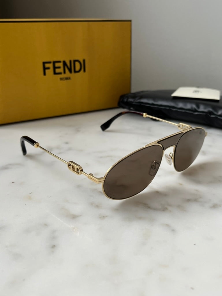 Fendi FE40072U Sunglasses in Gold