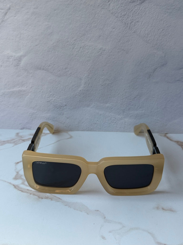 Off White Boston Sunglasses in Sand