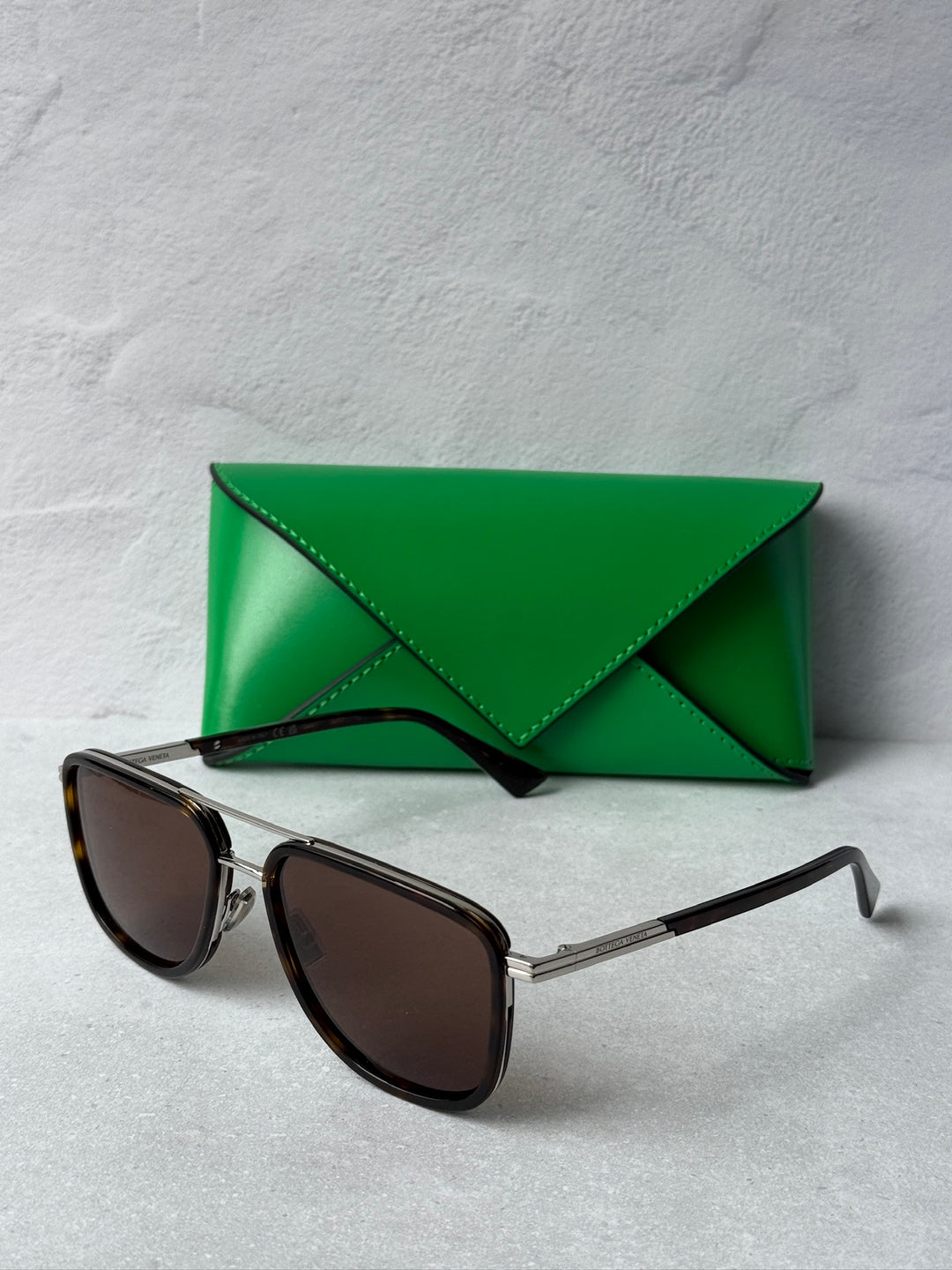 Bottega Veneta BV1463S Squared Aviator Sunglasses in Brown