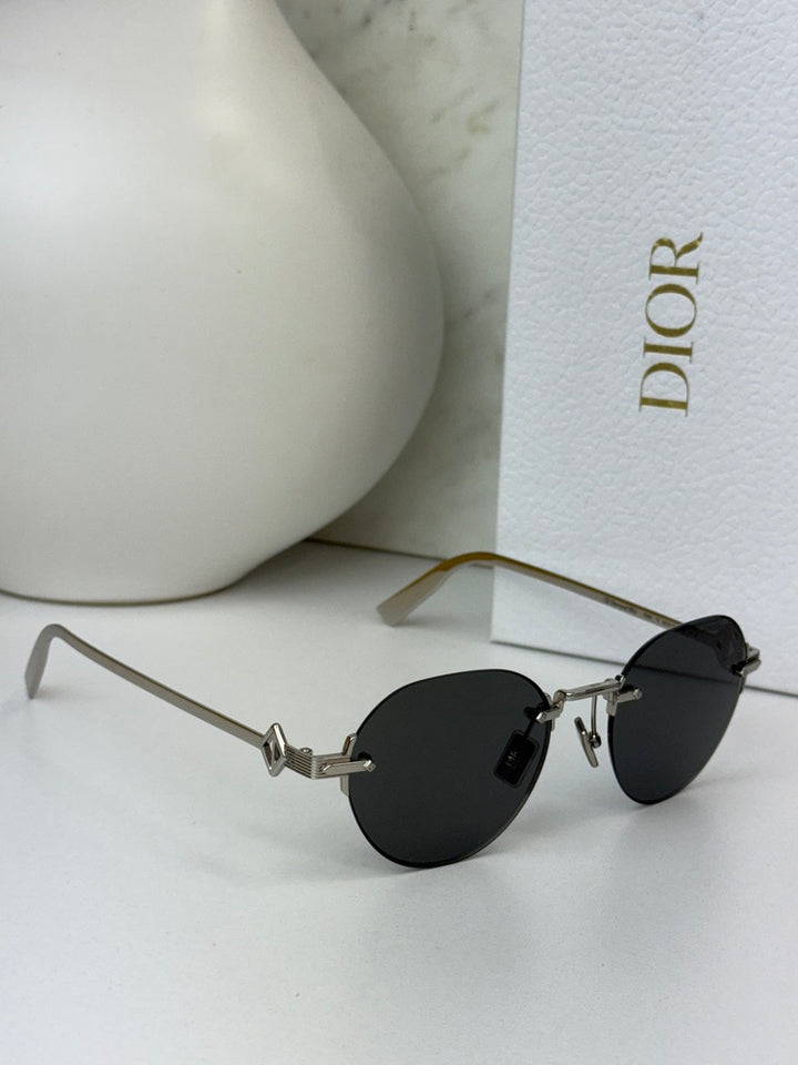 Dior CD Diamond R5U Rimless Round Sunglasses in Silver
