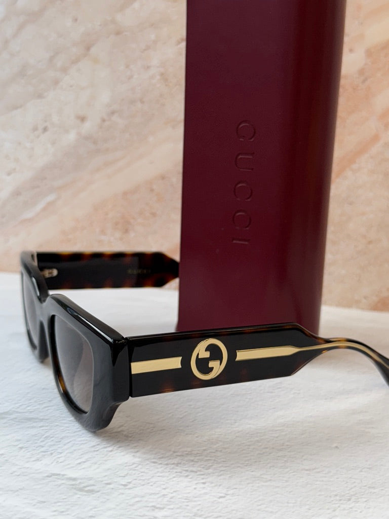 Gafas de sol con máscara de lente rosa Gucci GG1436S