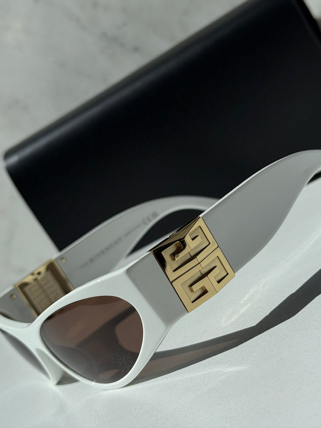 Givenchy GV40055I Sunglasses in White