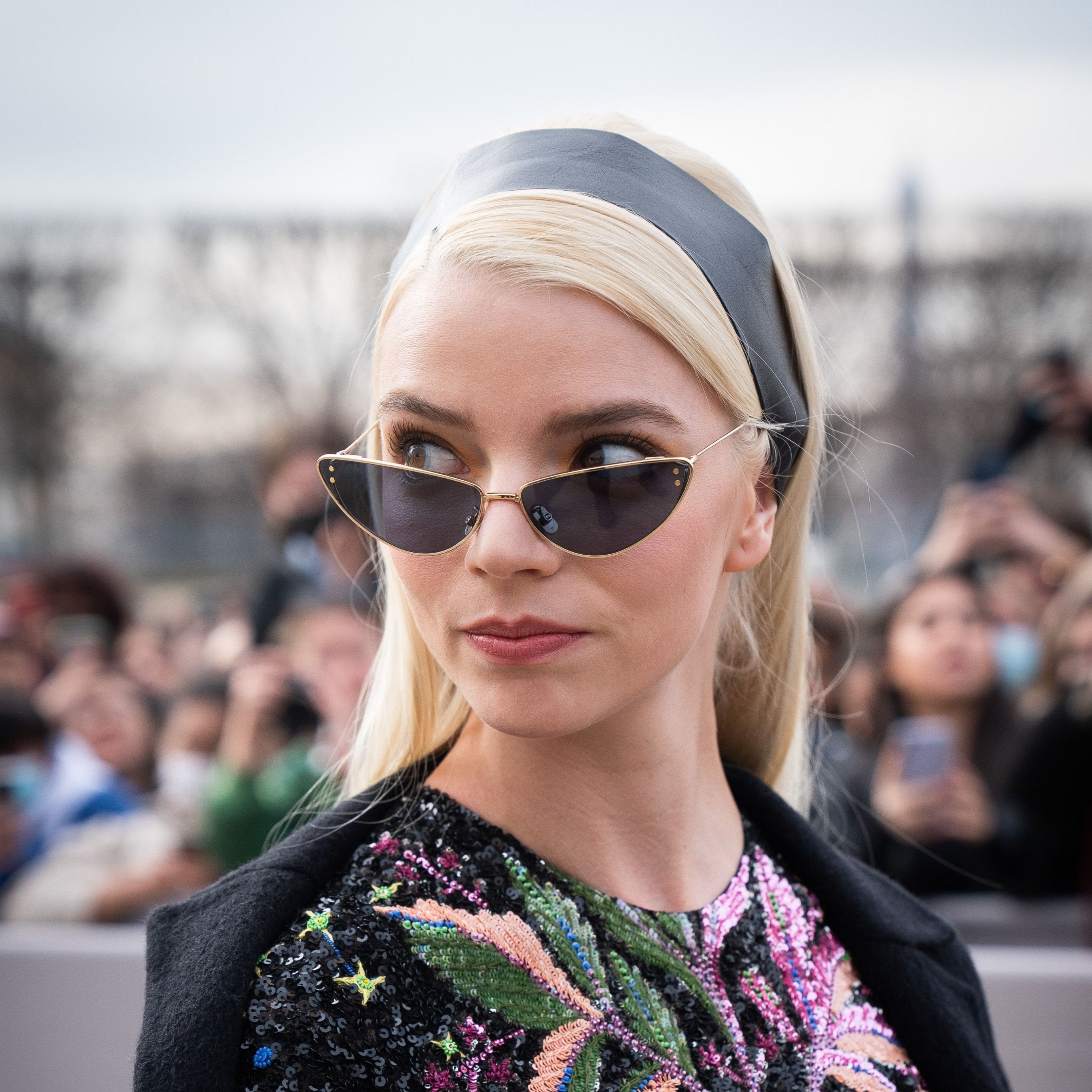 Dior MissDior B1U Sunglasses in Gold Blue – Designer Daydream