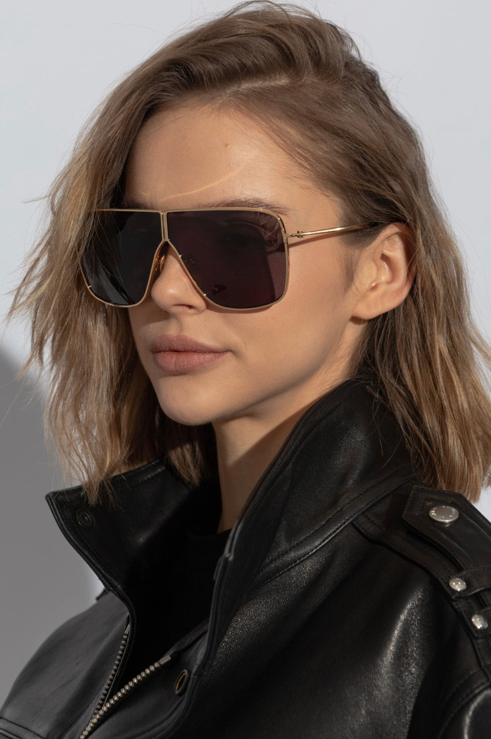 Tom Ford Huxley FT1159 Square Aviator Sunglasses in Gold