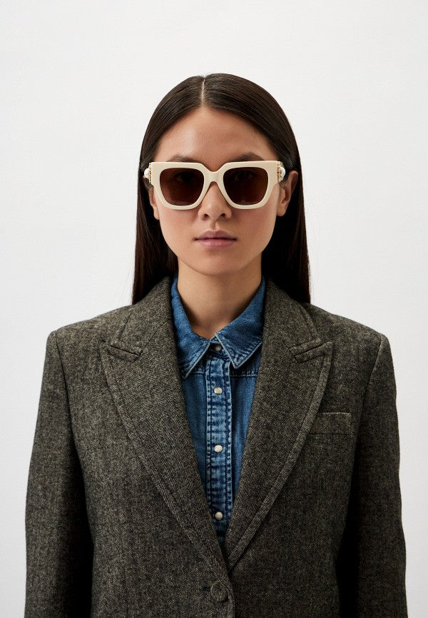 Moschino MOS006/S Gafas de sol estilo ojo de gato con tachuelas rojas