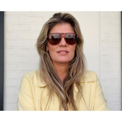 Gucci pilot sunglasses on model, Havana brown frames with brown tinted lenses