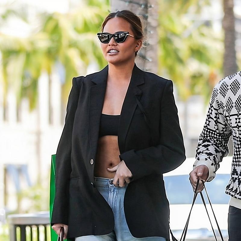 Bottega Veneta BV1241S Cat Eye Sunglasses in Black