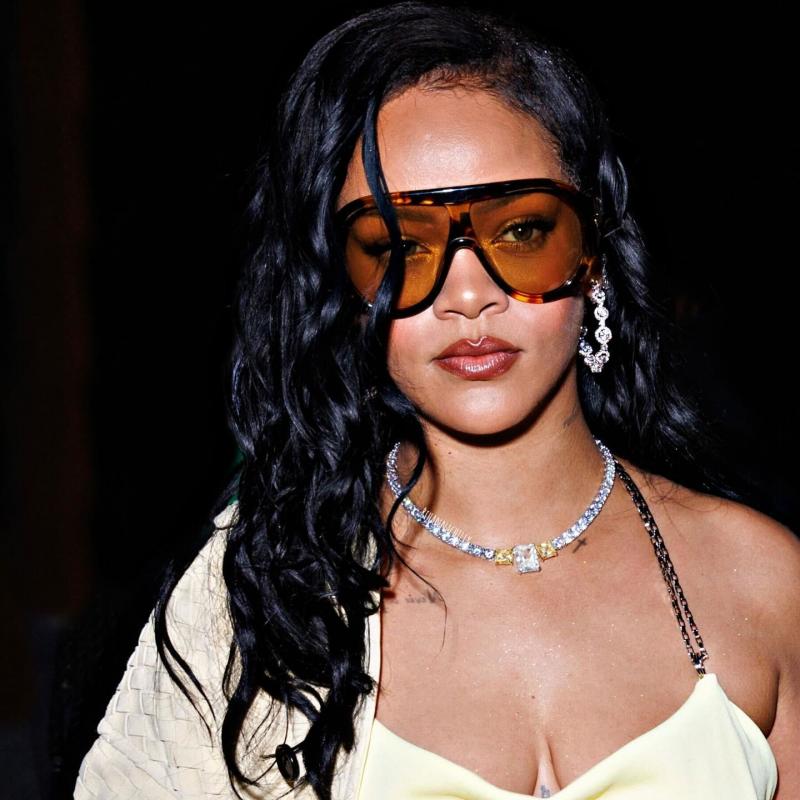 Bottega Veneta BV1345S Oversized Mask Sunglasses in Havana