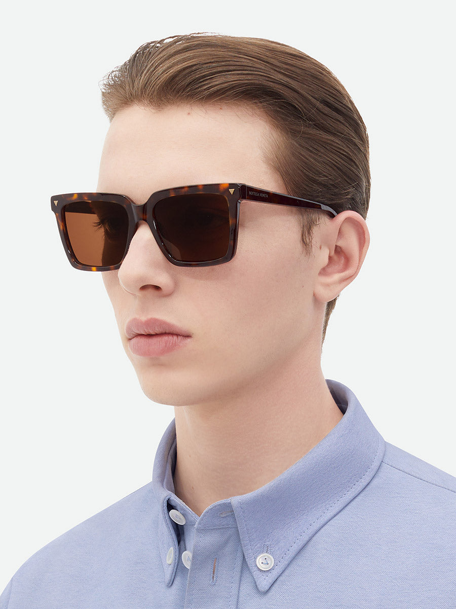 Bottega Veneta BV1254S sunglasses, square Havana tortoise frame with tinted lenses