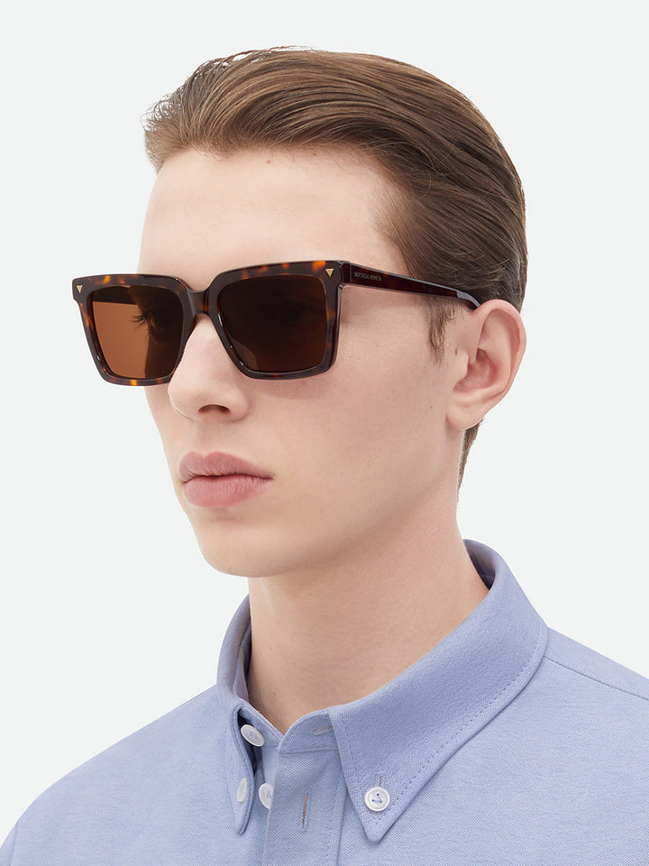 Bottega Veneta BV1254S sunglasses, square Havana tortoise frame with tinted lenses