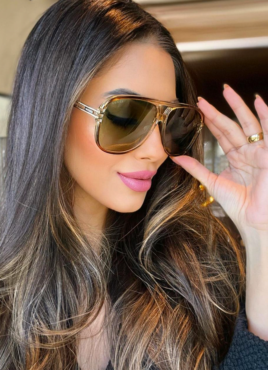 Gucci GG1105S Gafas de sol de aviador cuadradas en oro amarillo 