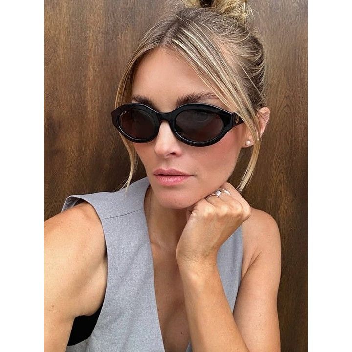 Gucci GG1579S Oval Sunglasses in Black