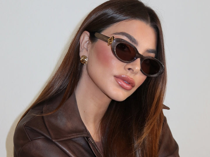 Fendi Diamonds FE40140U Oval Sunglasses in Tortoise Grey