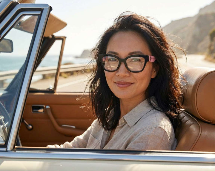 Monturas estilo ojo de gato Gucci GG1424O en negro 