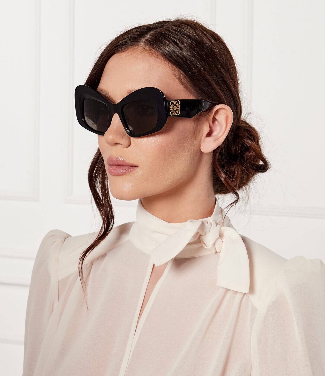 Loewe LW40128I Anagram Sunglasses in Black