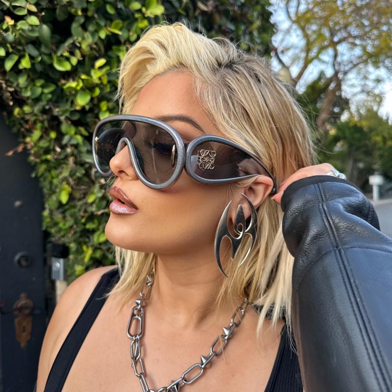 Loewe LW40108I Wave Mask Sunglasses in Light Grey – Designer Daydream