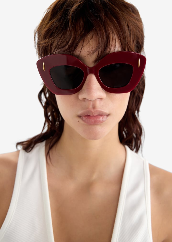 Loewe LW40127F Anagram Sunglasses in Burgundy Red