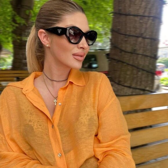 Gafas de sol estilo ojo de gato PR07YS de Prada en negro