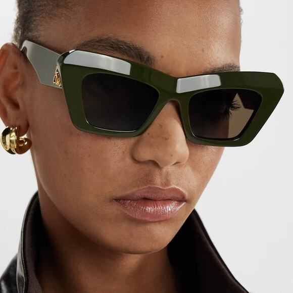 Loewe LW40036I Thick Rim Cat Eye Sunglasses in Green