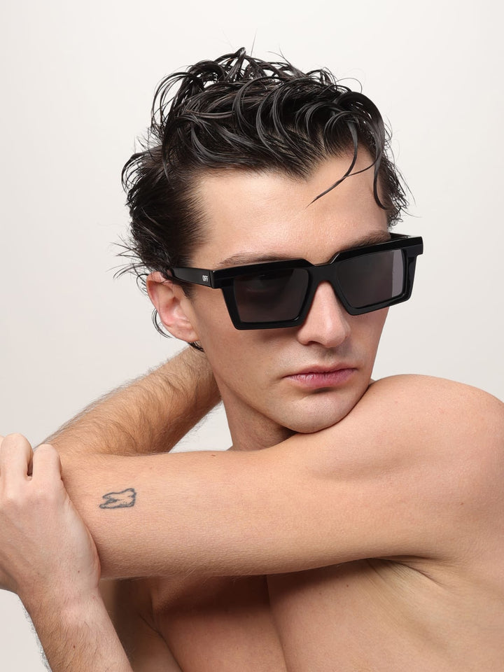 Off White Windsor Sunglasses in Black