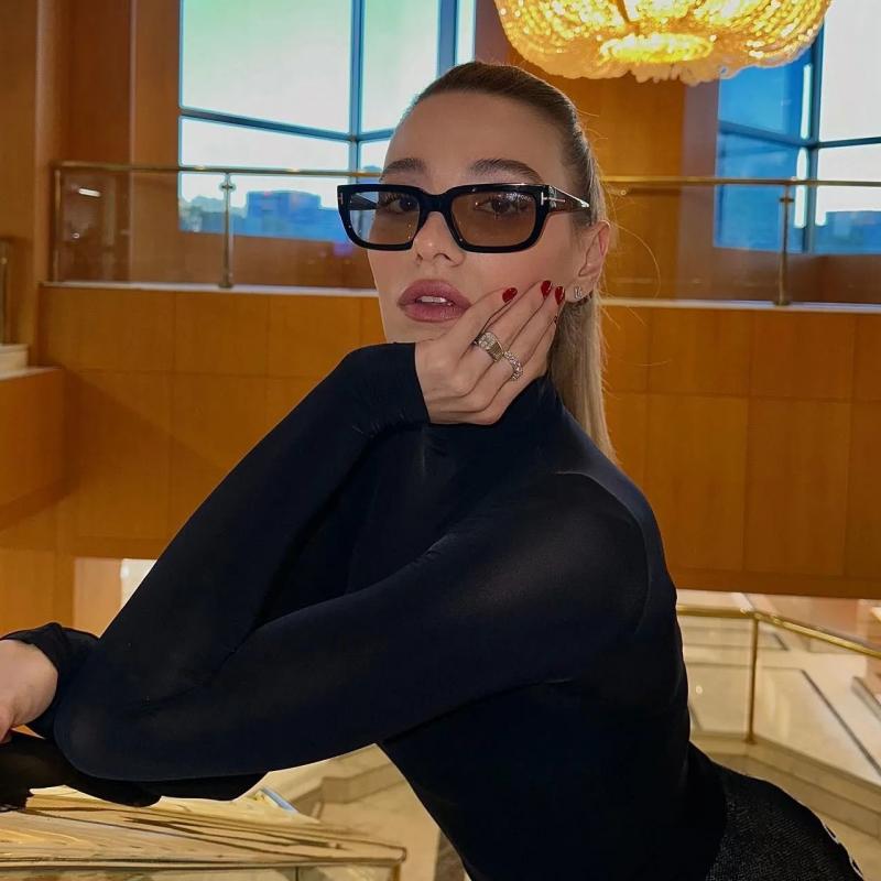 Tom Ford Ezra FT1075 Sunglasses in Black Tint