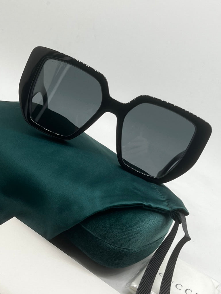 Gucci GG0956S Oversized Sunglasses in Black