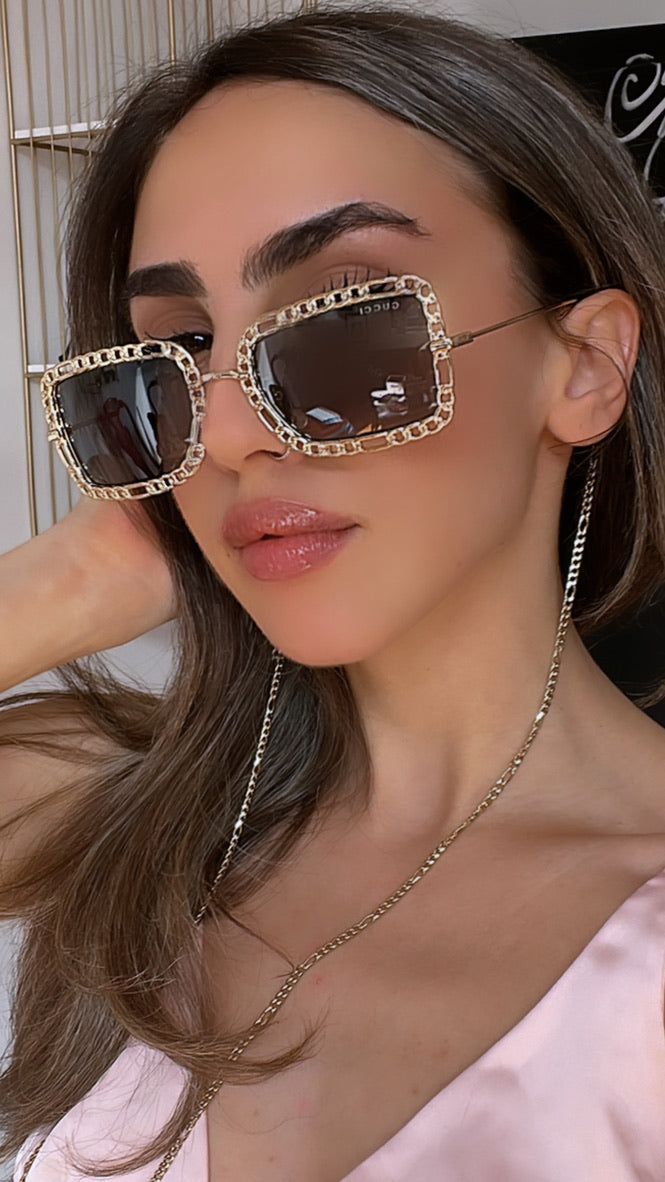 Gucci GG1112S Collar de cadena Gafas de sol rectangulares 