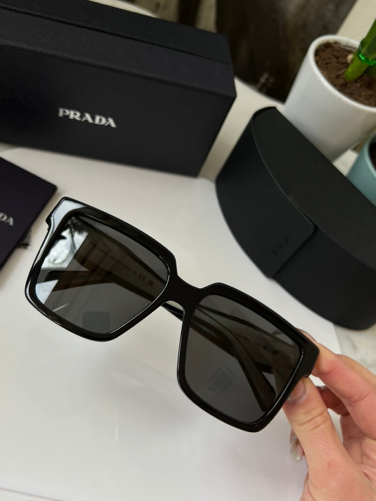 Buy Prada Men's Sunglasses Spr 54N Black 7Oi 4M1 Spr54N 6412 (7OI4M1) DARK  BRONZE GREEN GRADIENT lens at Amazon.in