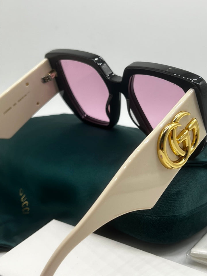 Gafas de sol extragrandes Gucci GG0956S con lentes en negro y rosa