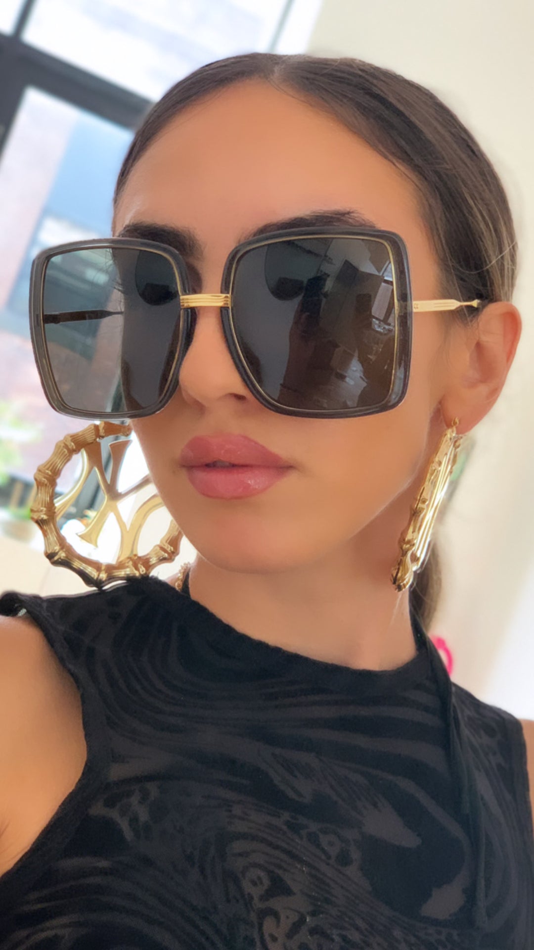 Gafas de sol cuadradas extragrandes en gris Gucci GG0903S