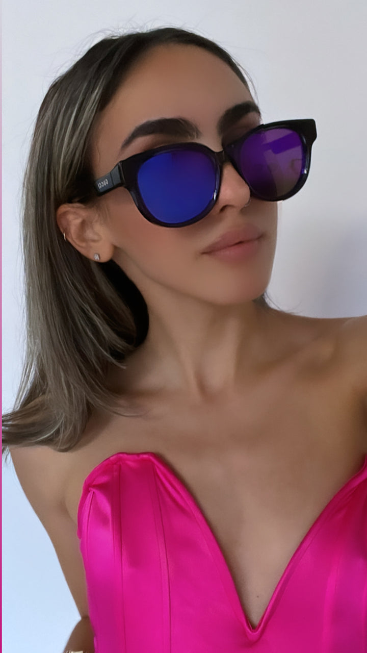 Gucci GG1237S Gafas de sol con espejo y correa negra