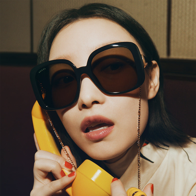 Gucci GG1029SA Gafas de sol cuadradas con cadena negra extragrandes 