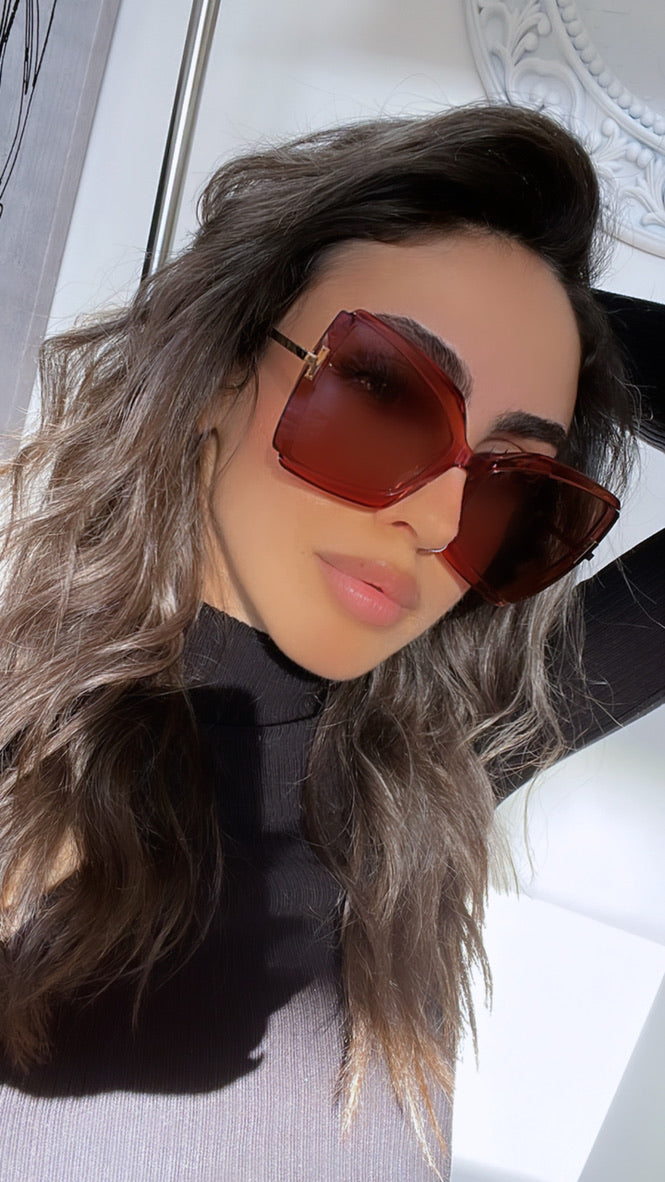 Tom Ford Gia FT0766 vintage pink sunglasses on model, square frames with brown tinted lenses