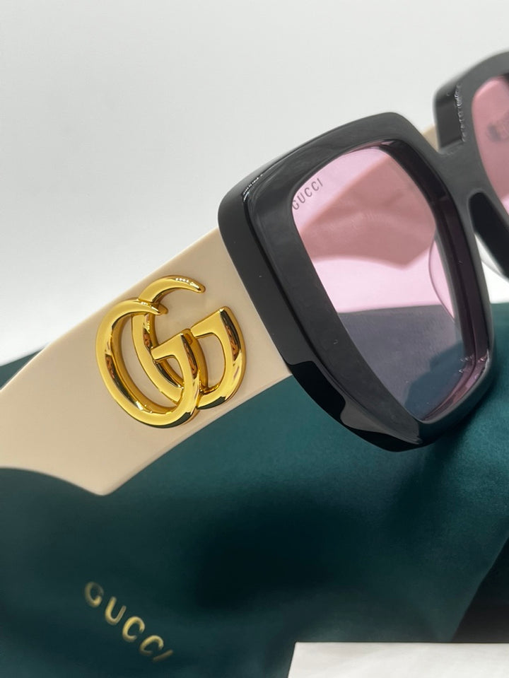 Gucci GG0956S Oversized Sunglasses in Black Pink Lens