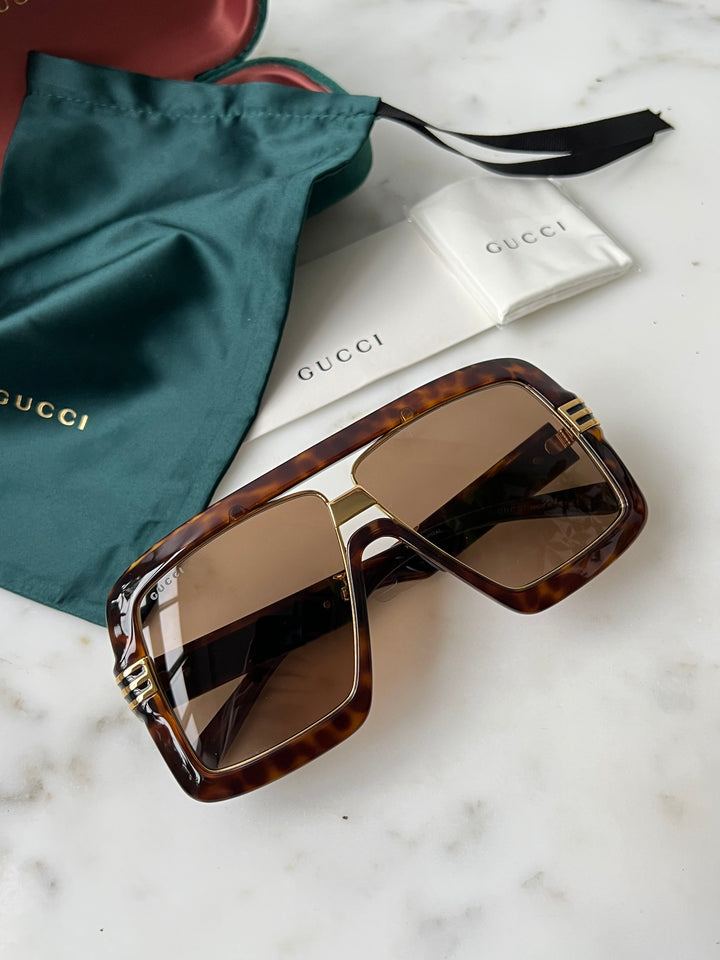 Gucci GG0900S Oversized Aviator Sunglasses in Brown