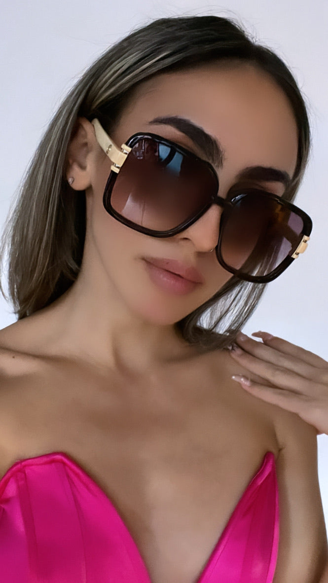 Gucci GG0225S Gold Metal Ladies Sunglasses | GUCCI® IRELAND – Town Centre  Pharmacy