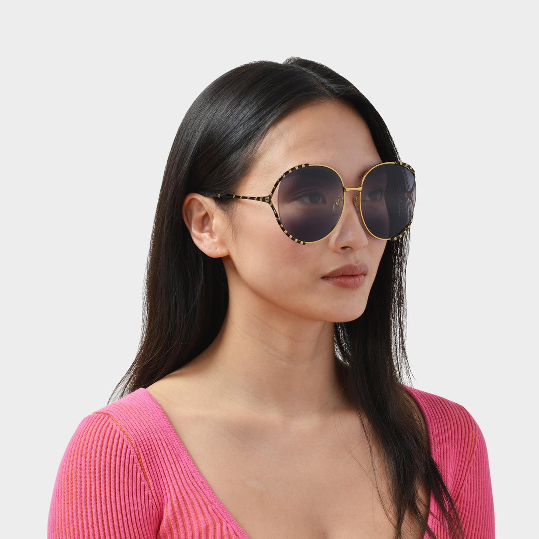 Gafas de sol redondas y recortadas de gran tamaño de 64 mm Gucci GG0595S en gris oscuro 