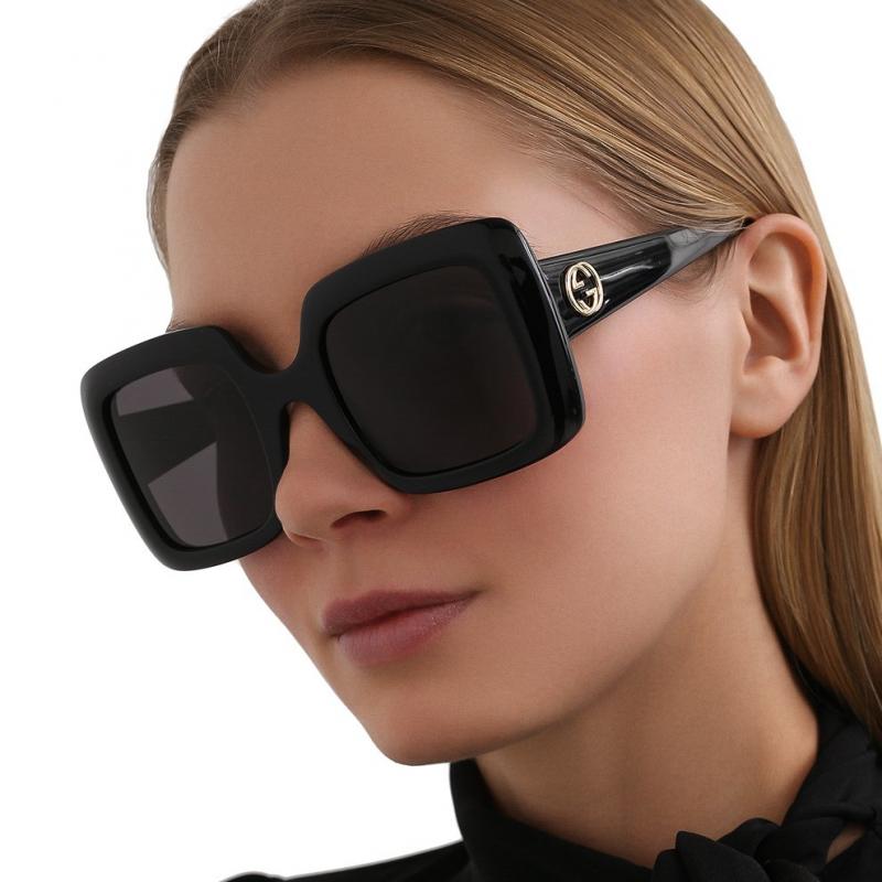Gucci GG0896S Square Sunglasses in Black